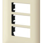 Placa 3 módulos de ABS línea Italiana color marfil PPTR-I 48090 Volteck