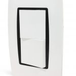 Apagador doble con placa línea verona SANELEC 4462