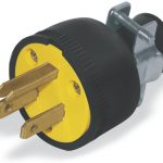 Clavija industrial polarizada,reforzada con abrazadera granel SANELEC 2471